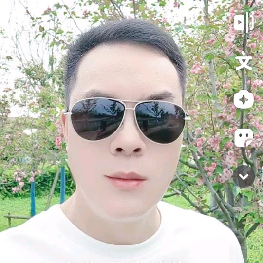 虎哥.
