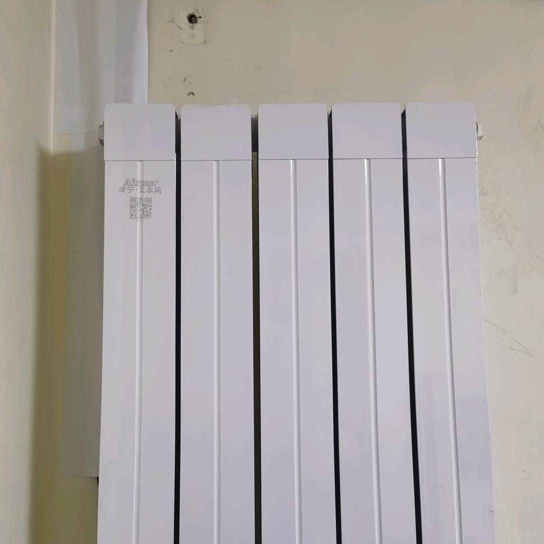 安暖气，换分水器，拆空调