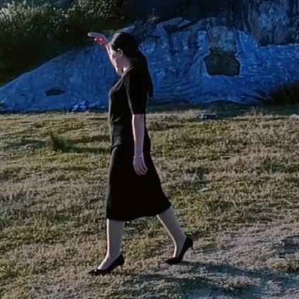 刘姐( ͡ _ ͡°)ﾉ⚲ ♫