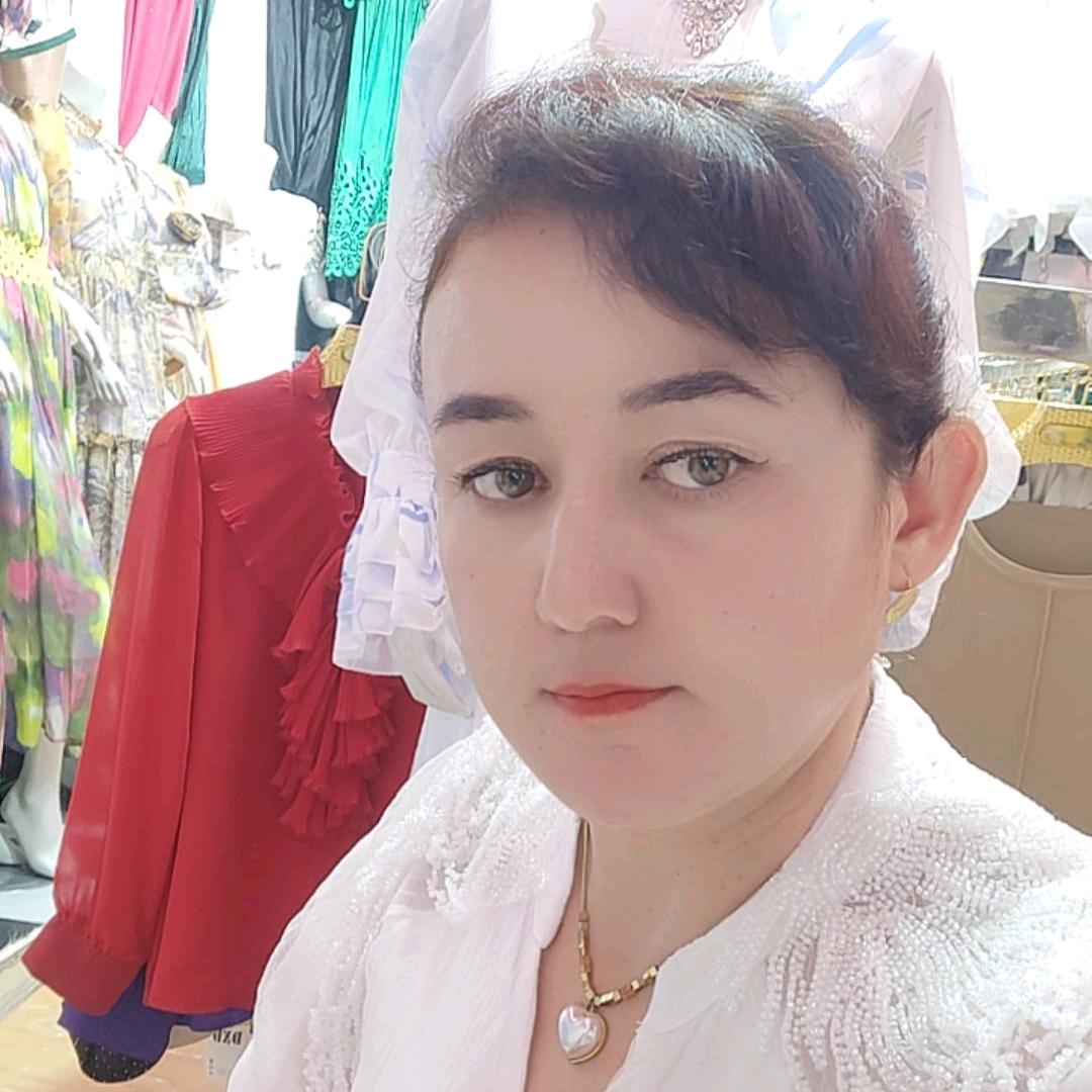 岳普湖县柔女服装店