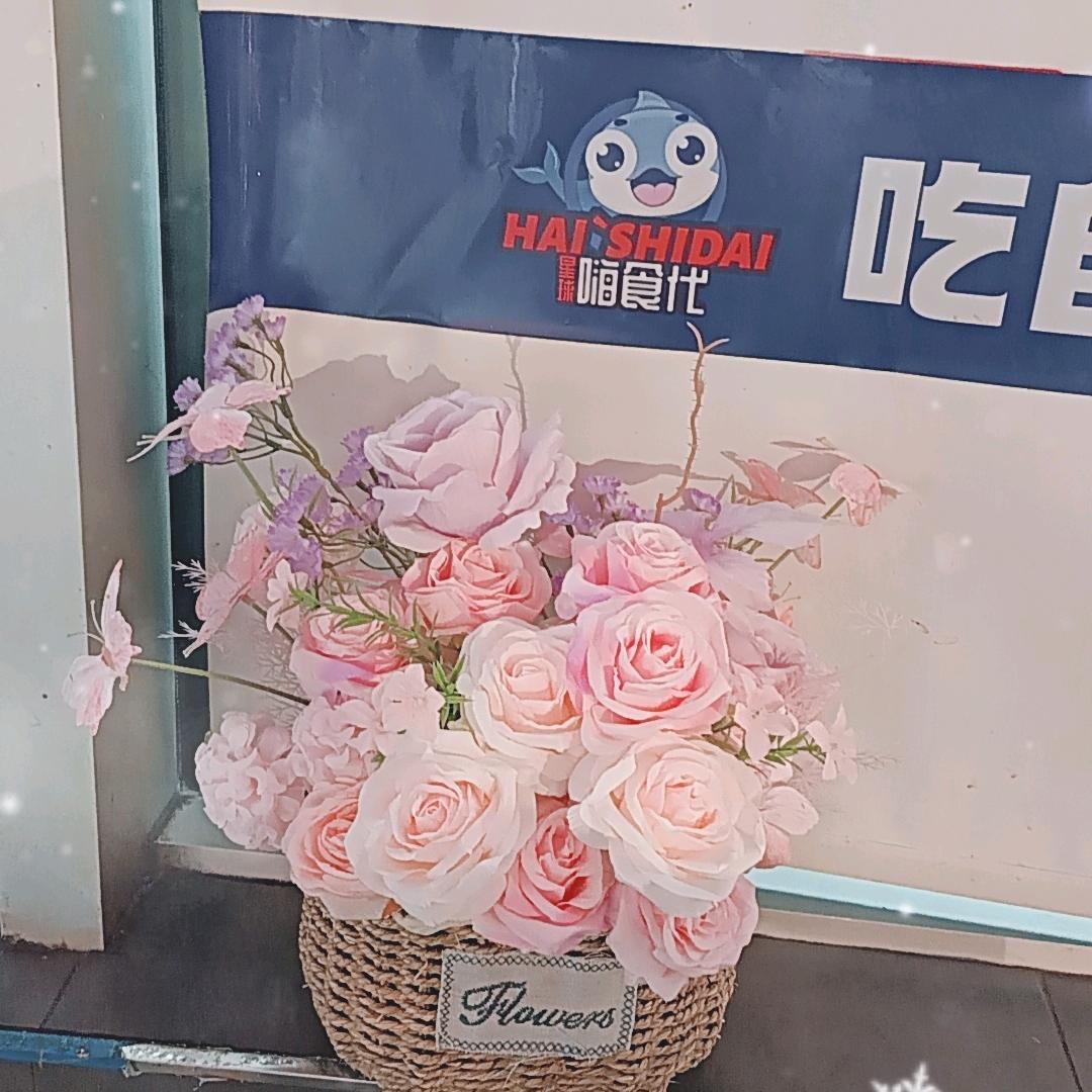 星球嗨小莉嗨食代自助餐厅从新开始付金香