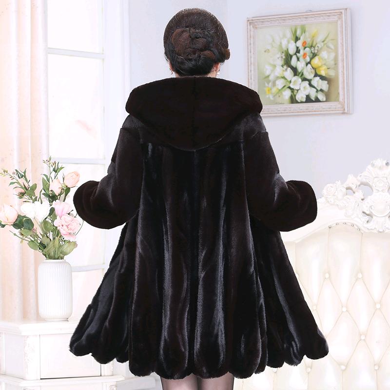 慕思伊中老年服装