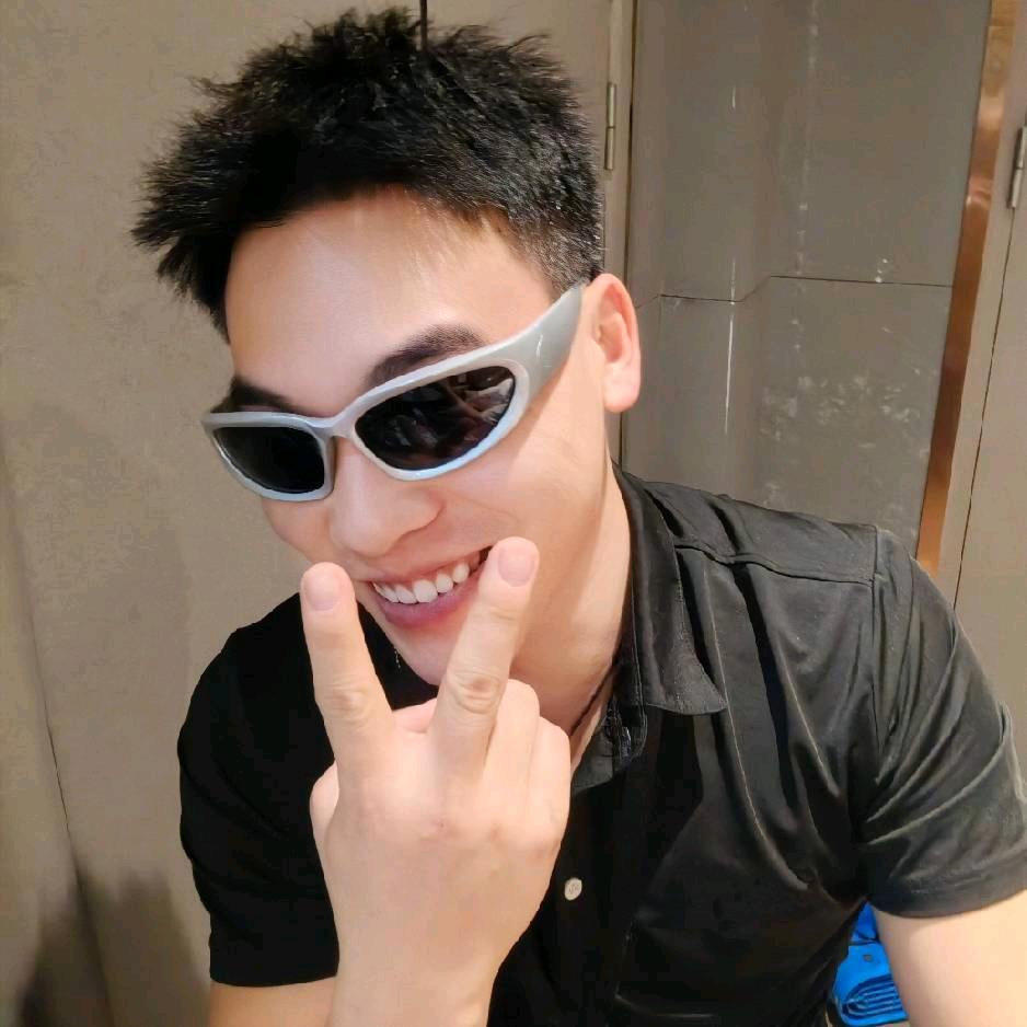 不甘平凡，（努力版）。