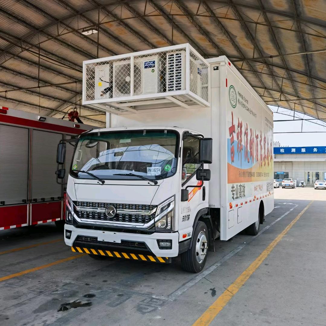 天韵汽车（流动舞台车 餐车）