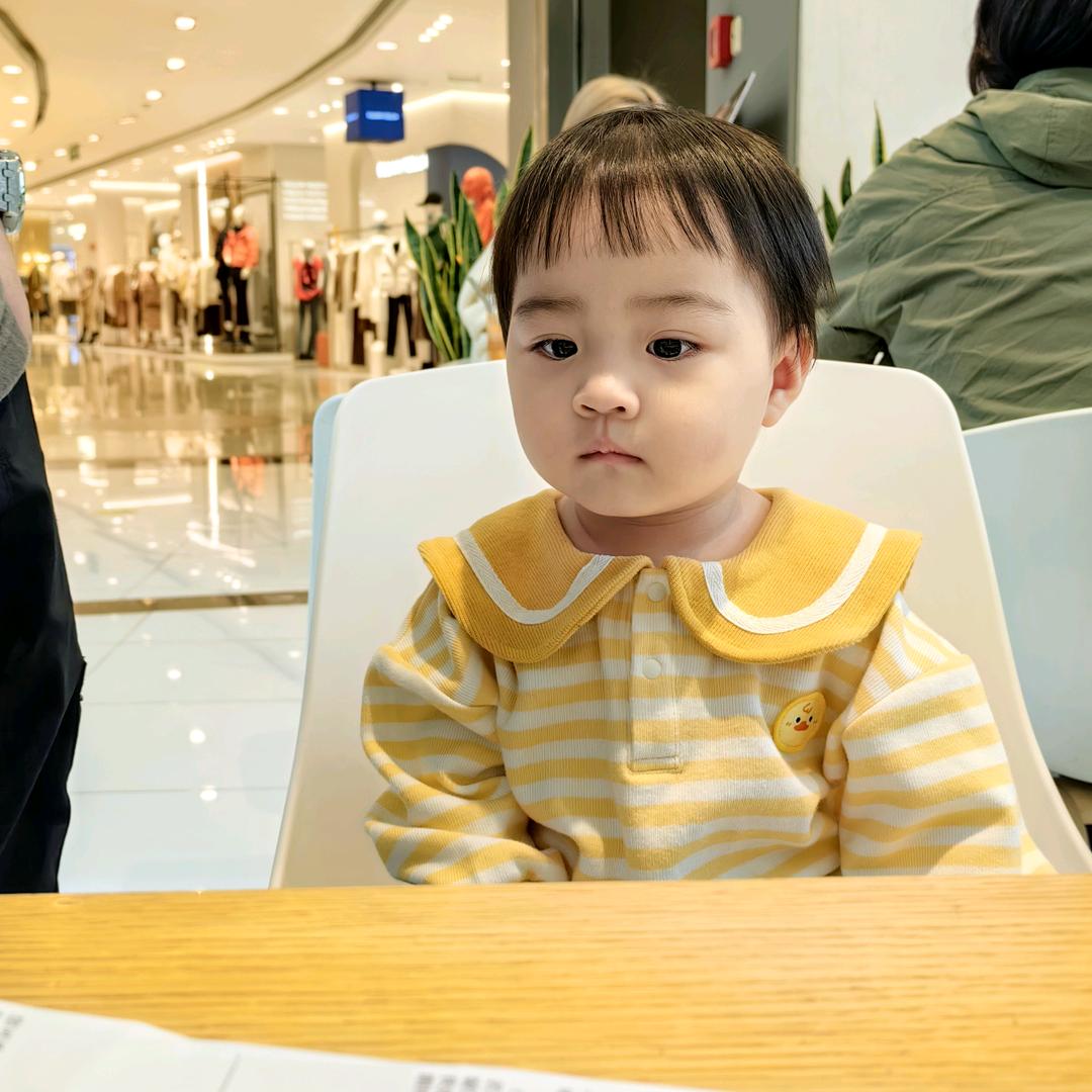 霏霏是个鬼灵精