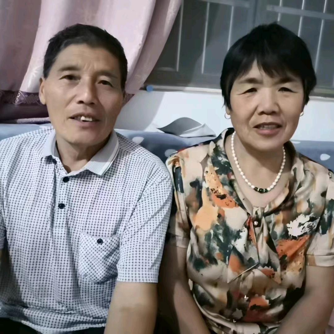 五零后的爷爷奶奶