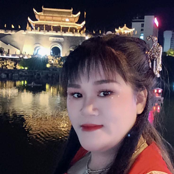 我是玲姐姐。