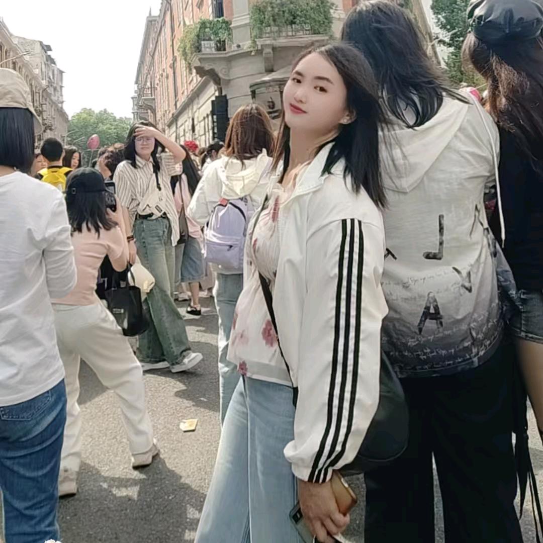 ঠᩚ᭄幸运🥀᭄向随