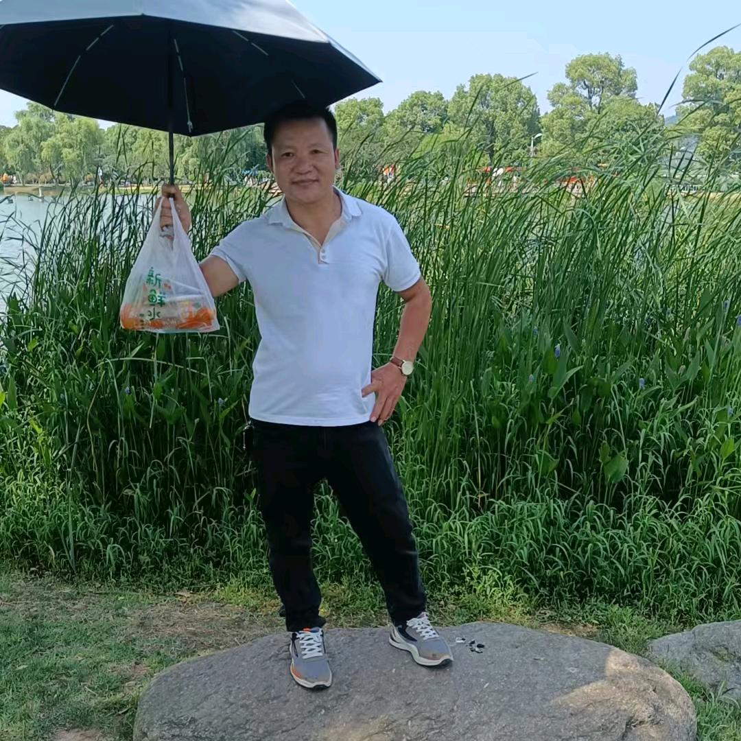 四少！高价回收工厂！工地等一切废品！