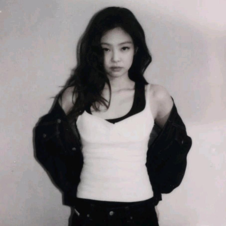 ✦