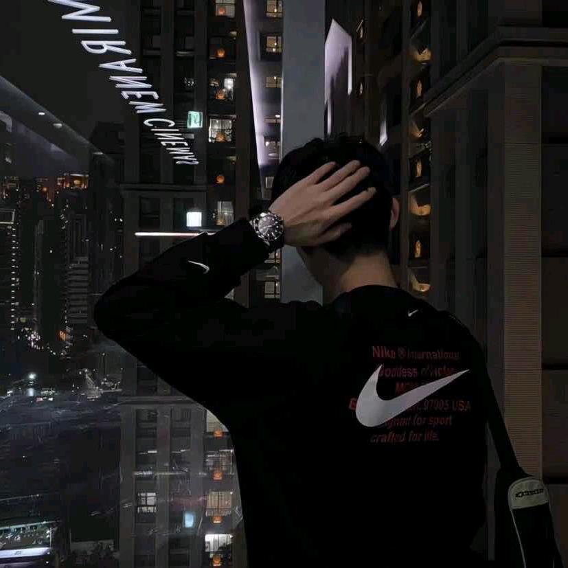 銮