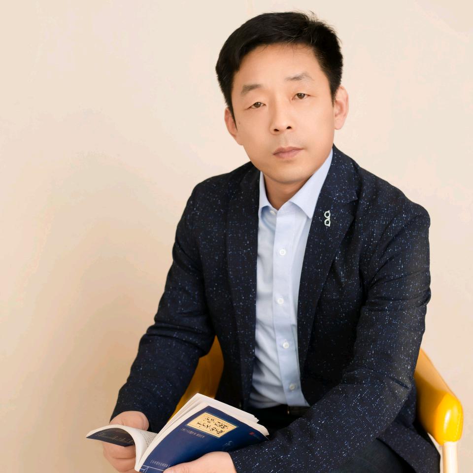 温柔的男园长