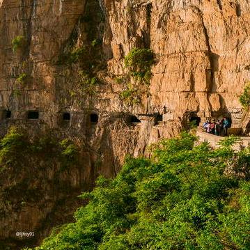 南太行昆山挂壁