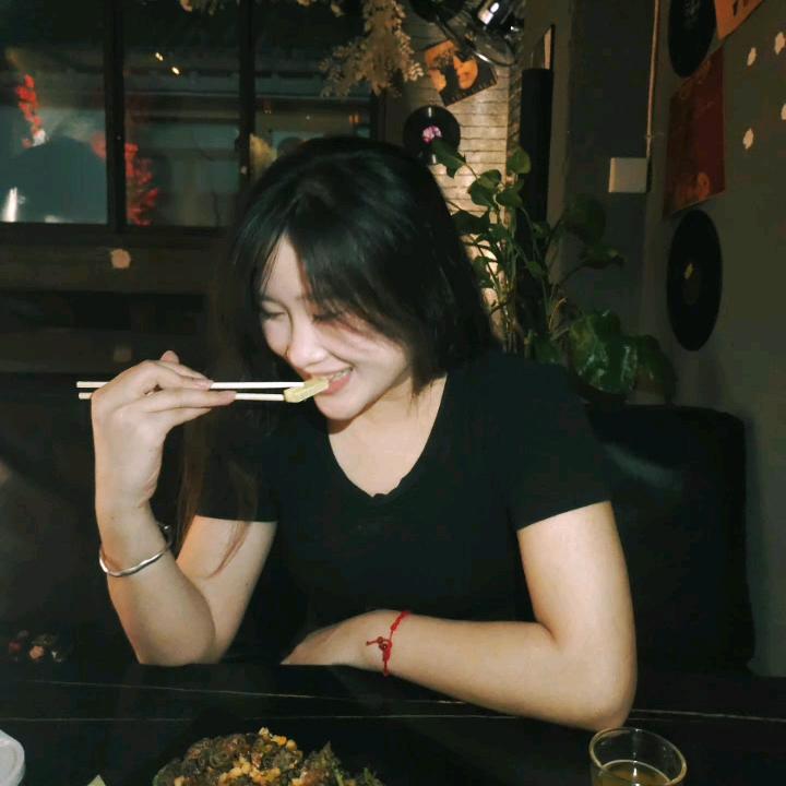 悲伤的凯蒂猫🐱