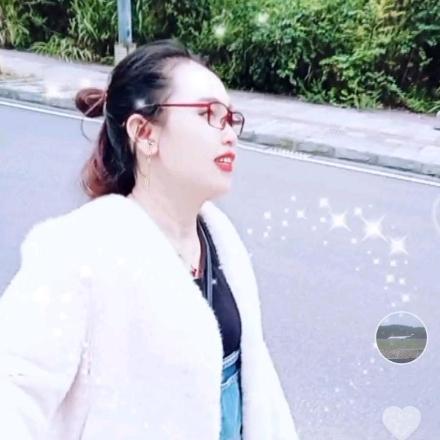 小亲卿，晚上8:38分开播