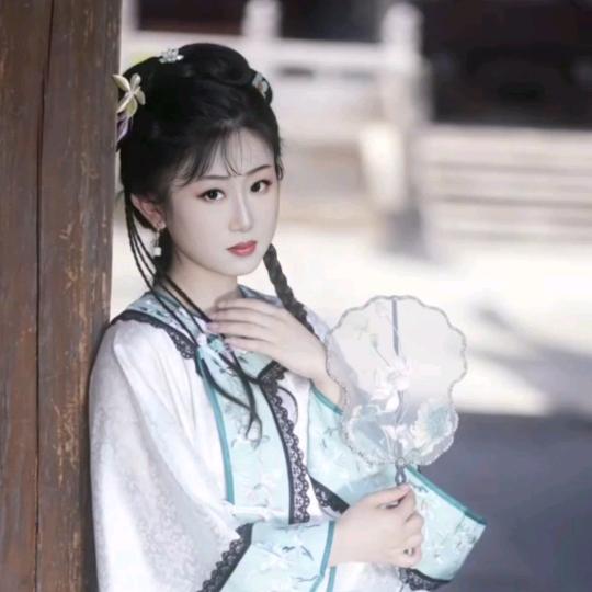 -娜娜🎤