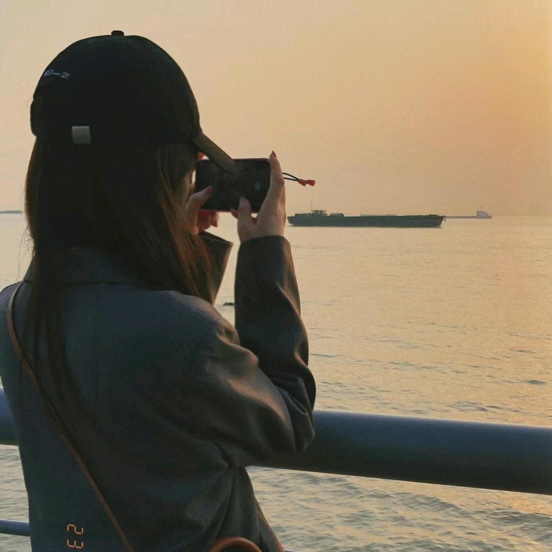 一个橙子℡