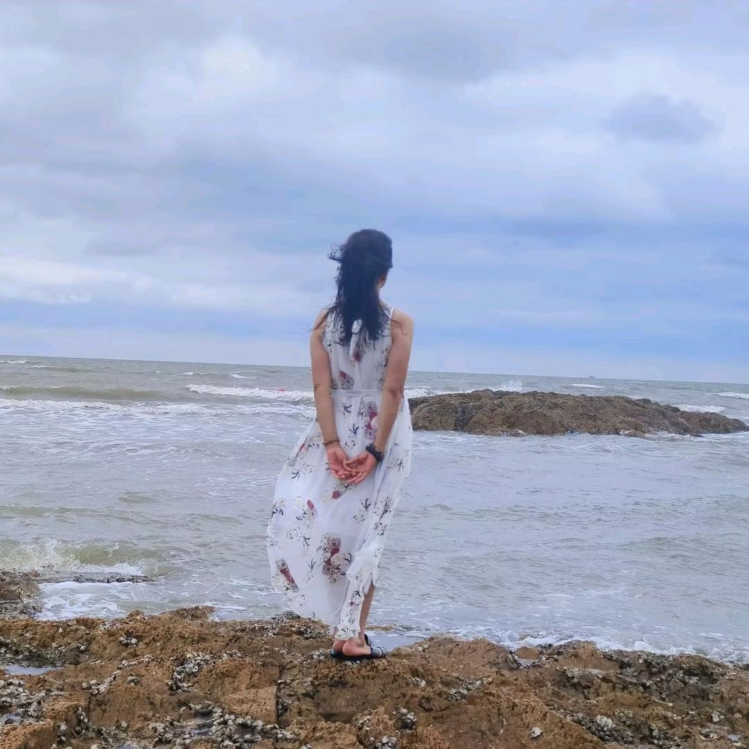 一袭花影落自香