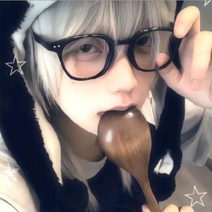裕彡