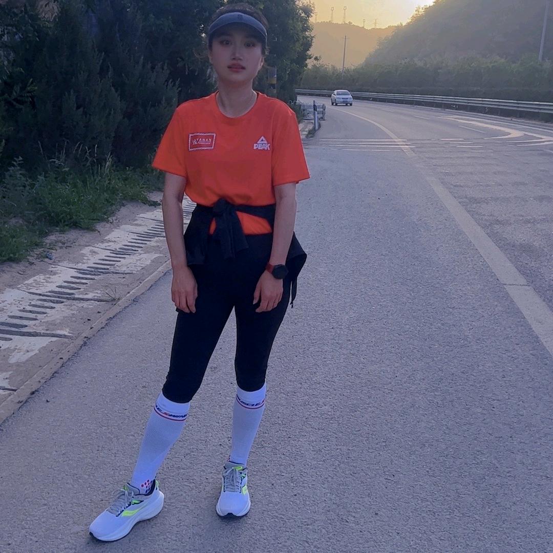 水瓶爱跑步♛   L丹