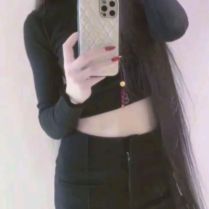 黑玫瑰🥀🌻