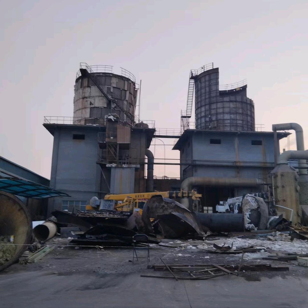 葛老三厂房拆除，废旧设备拆除回收