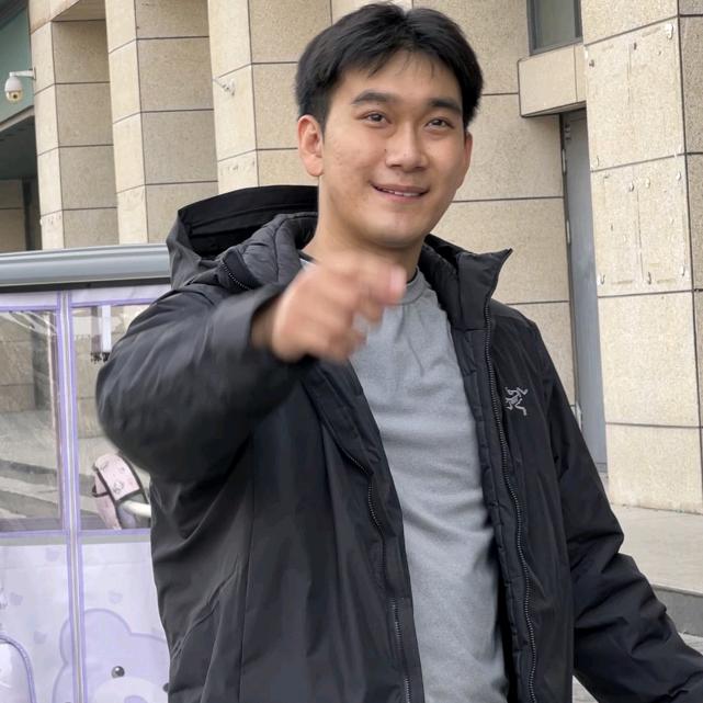 冠博体育常教练