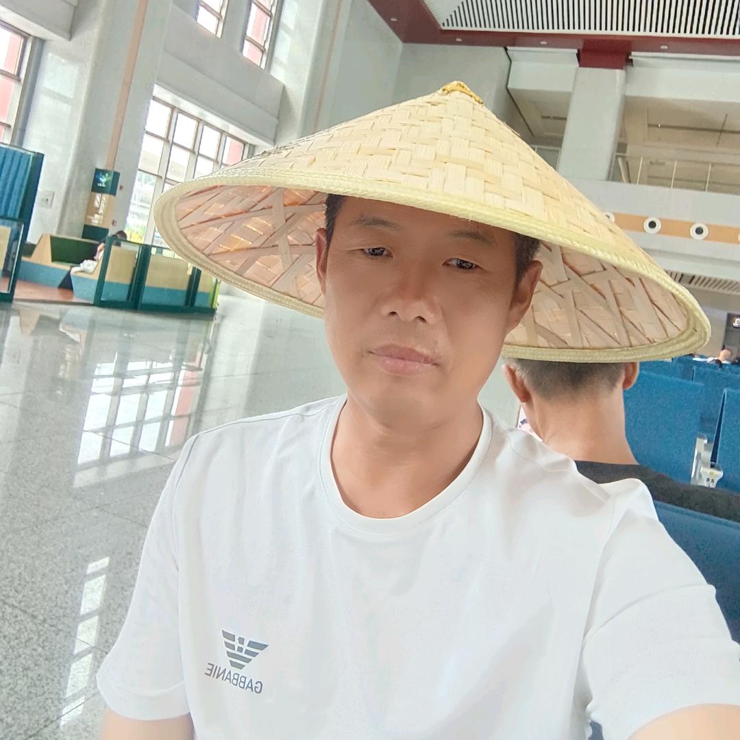 李可志 打胶 群