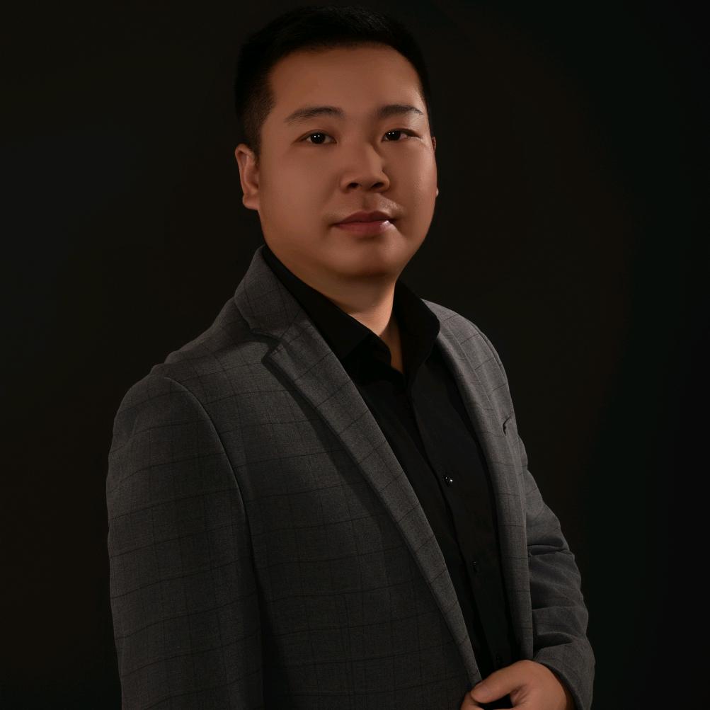 巴中主持人吴天