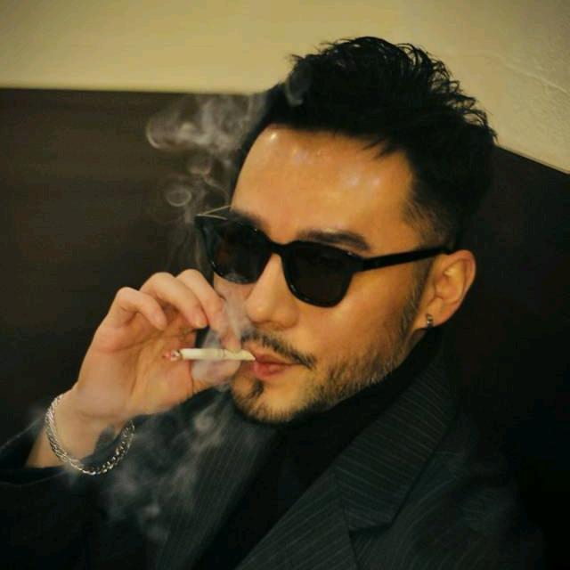 龙哥（故事汇）
