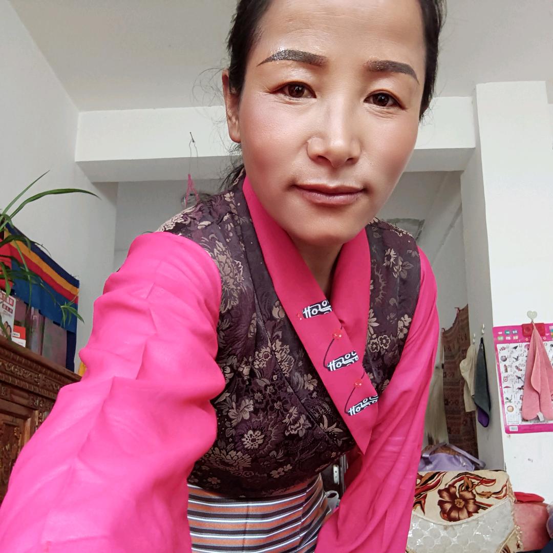 阿来卓玛.