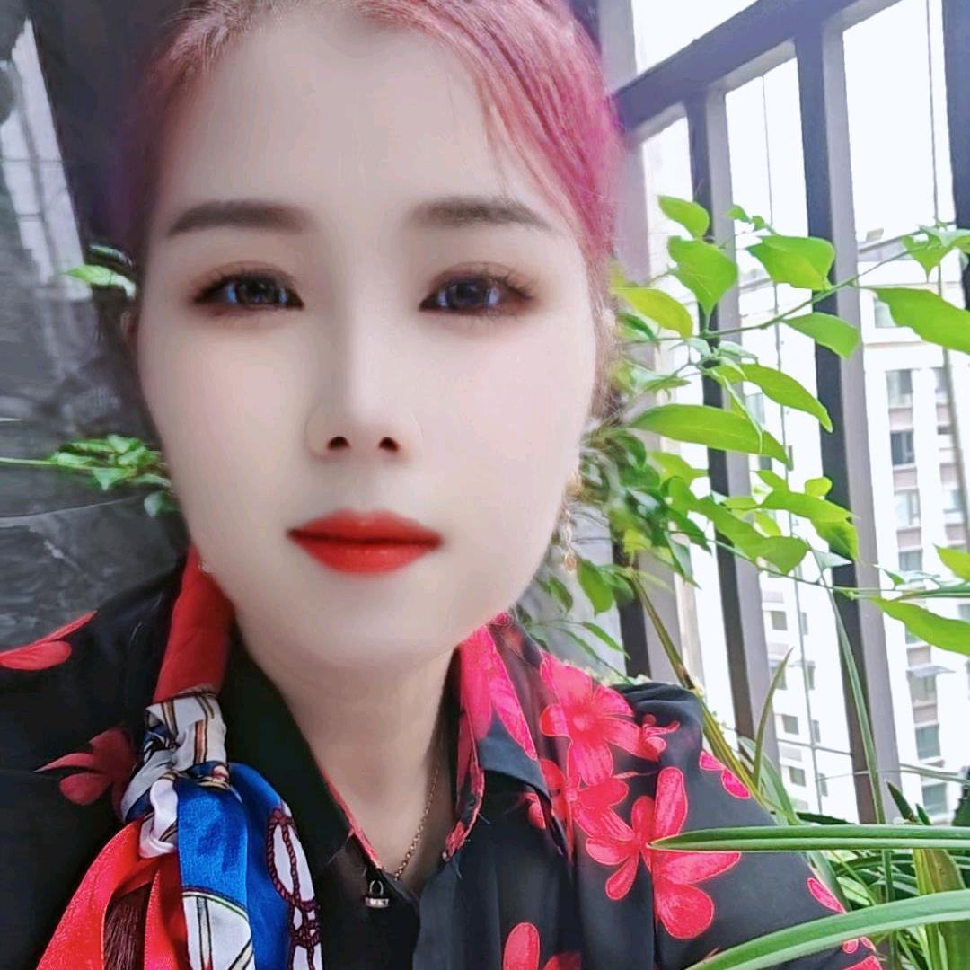 吴容姐（唱歌🎤下午2，10开播）
