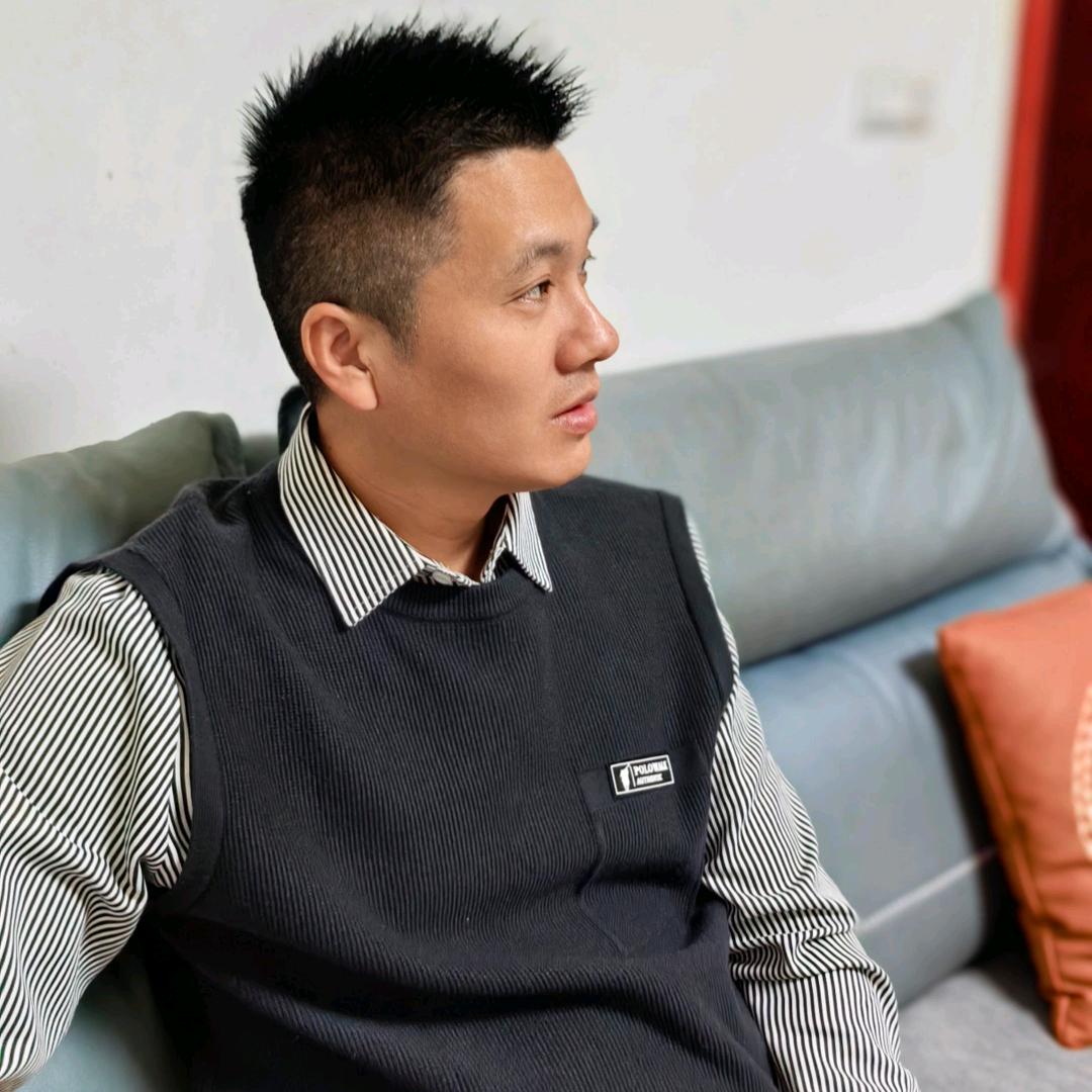 请叫我小杨哥