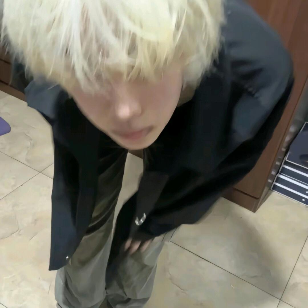 玻璃碴碴子小姐