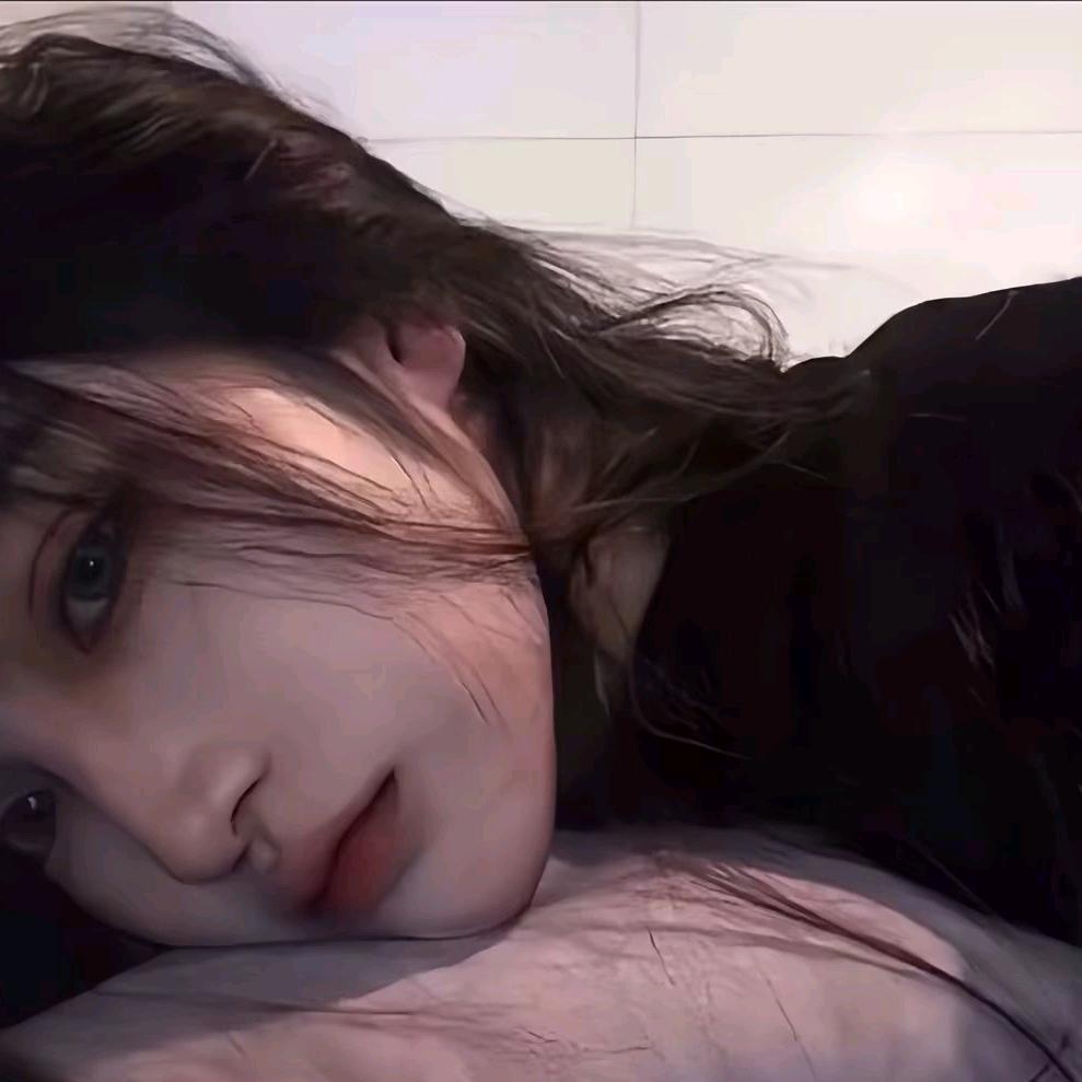 卖女孩的小捣蛋