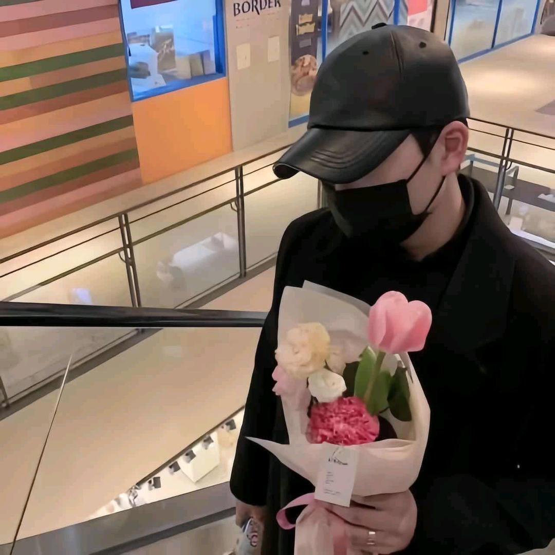 ᭄孤ღ狼᭄💞