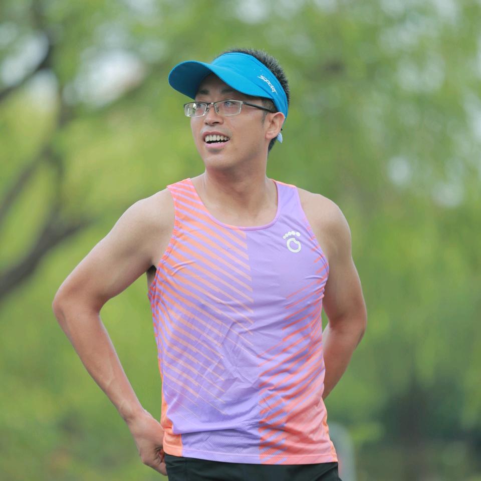 跑渣梁少