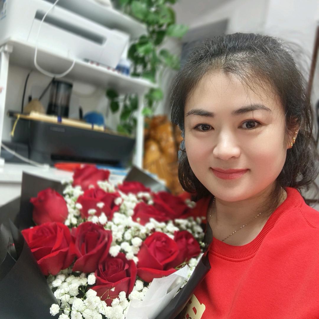 单身妈妈 赚钱养儿子