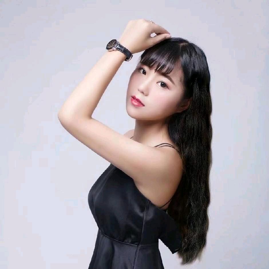 晶晶 英才人力