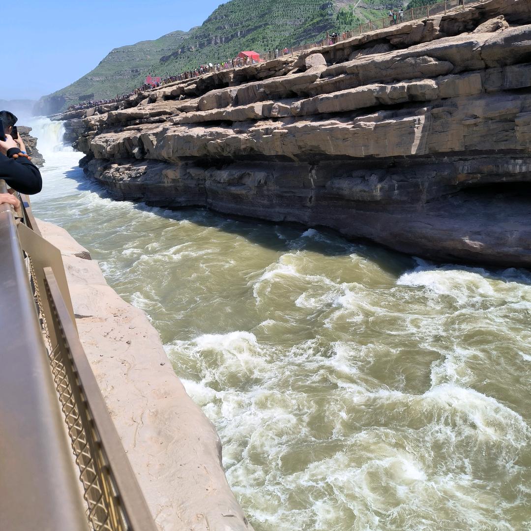 销售沙子，水泥，小红砖