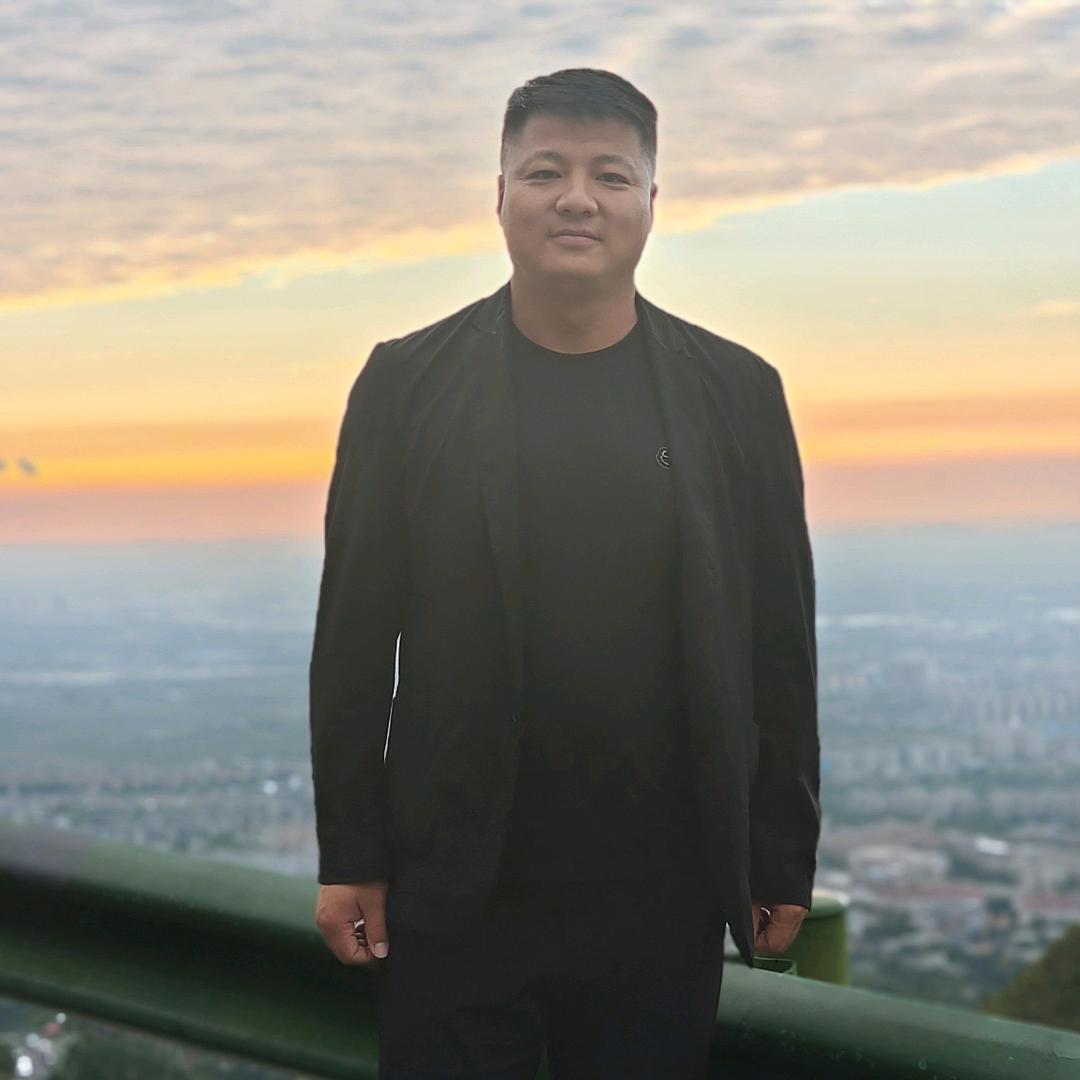 王龙 【陕西广运诚建筑工程有限公司】