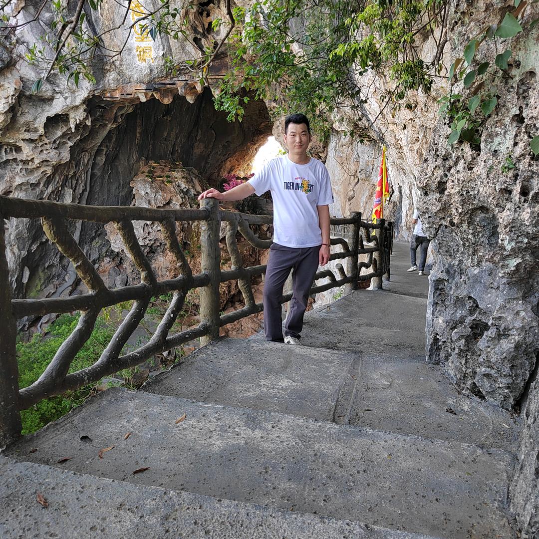 @山清水秀（卟卟）