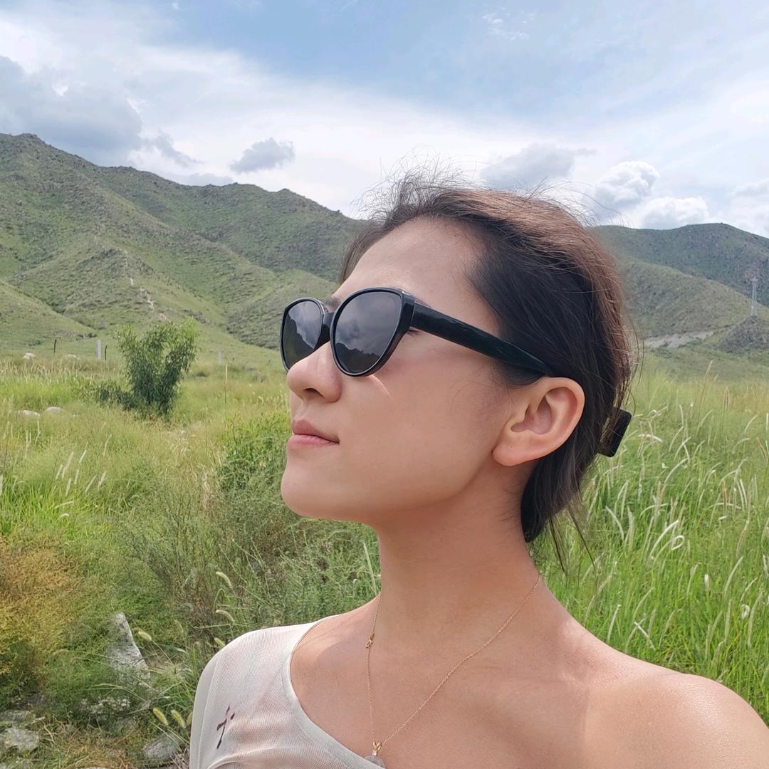 爱崴脚的小李（努力减肥版）