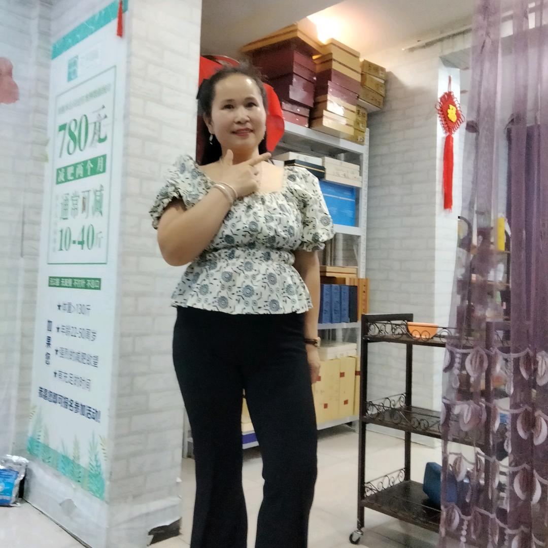 我好比山川牡丹鲜又艳