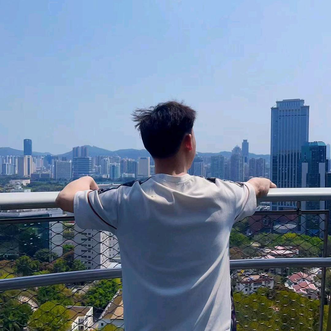 我在等一场雨