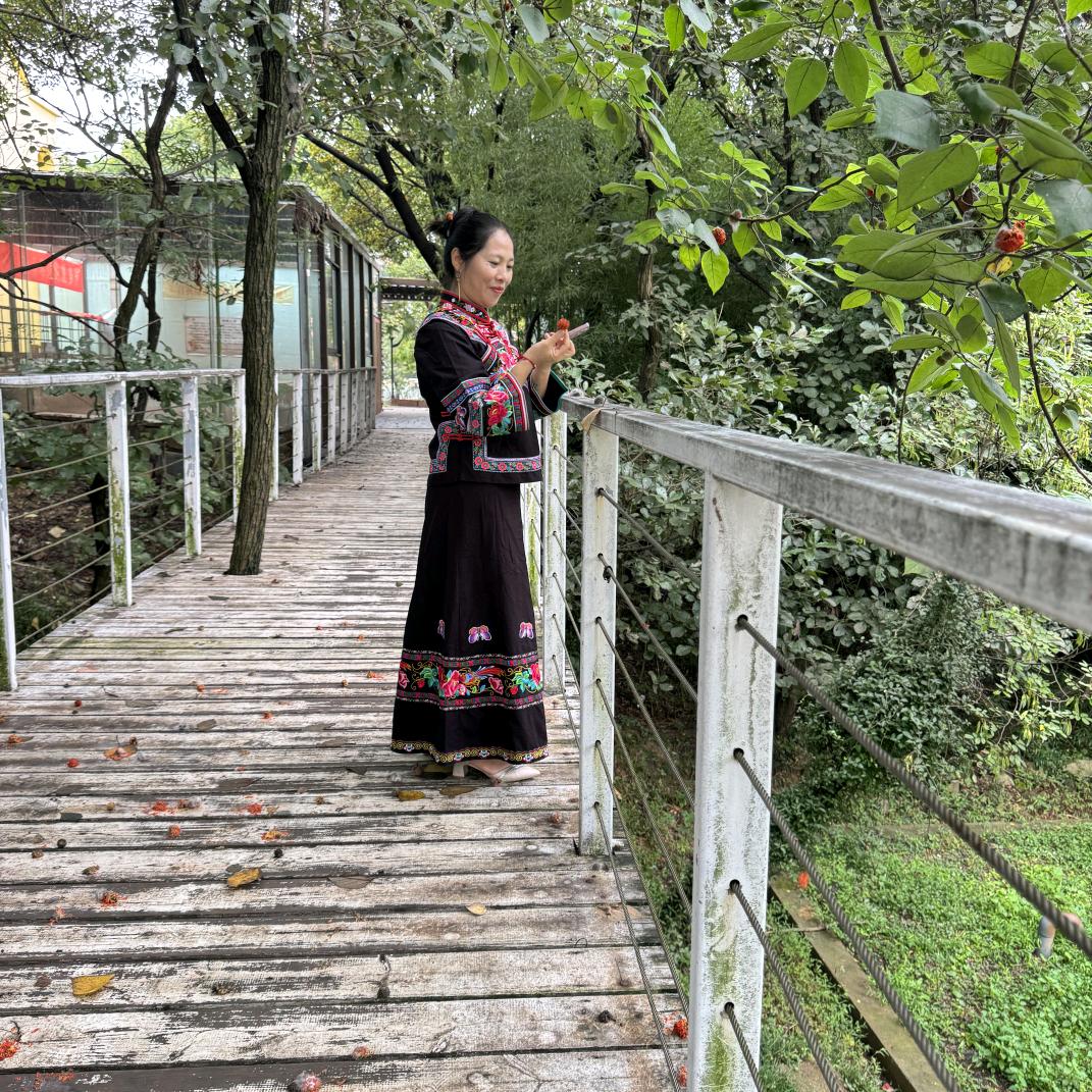 云朵上的小琴妹