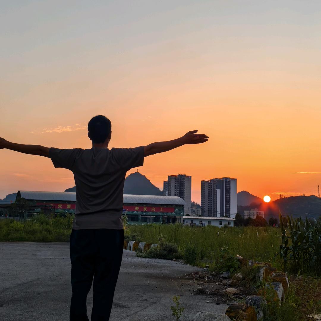 都匀明校小田教官