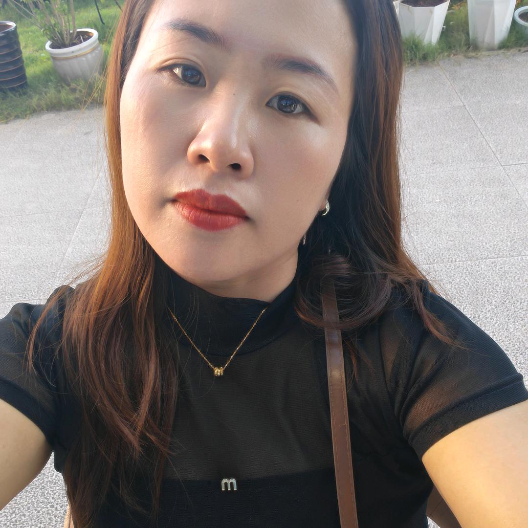 唇上胭脂味