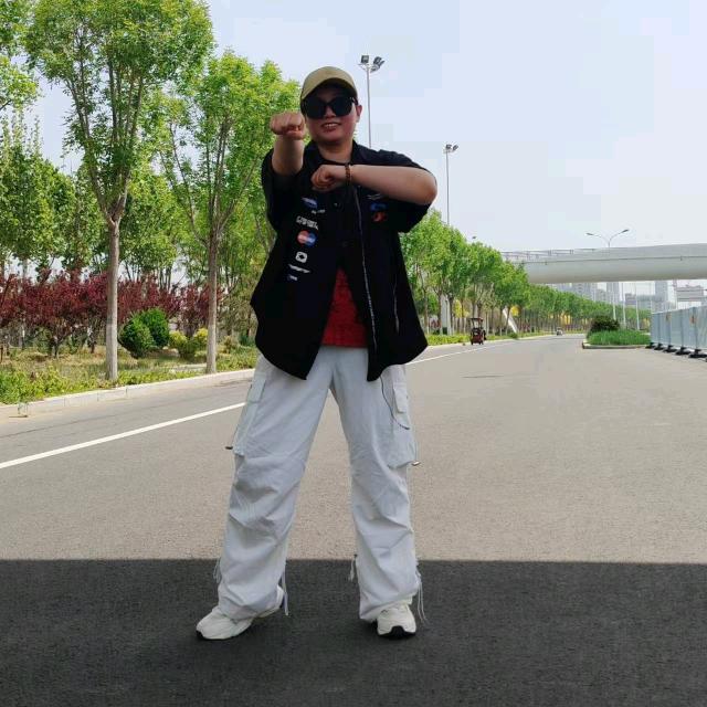 🌈是小岳岳🩷曳舞💃