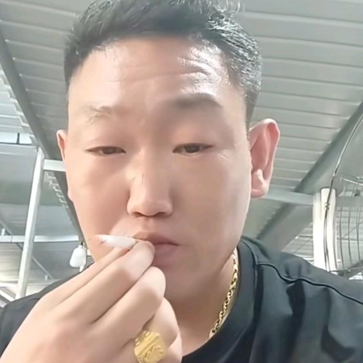 一直在路上奔跑